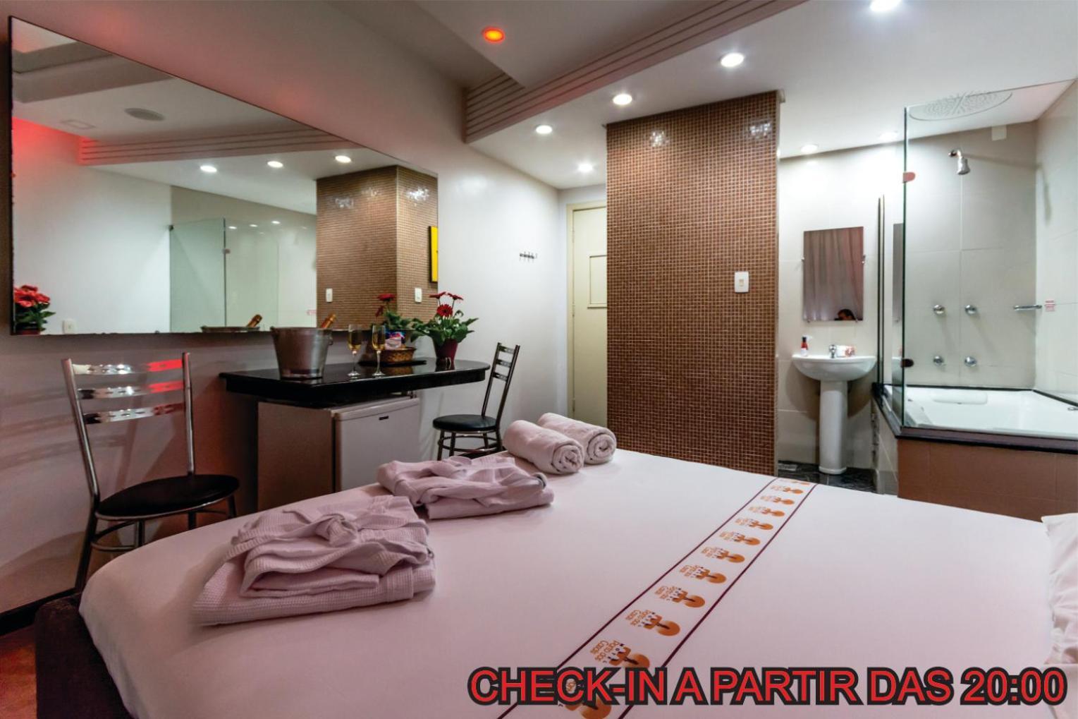 Motel Porto Dos Casais Порту-Алегрі Екстер'єр фото
